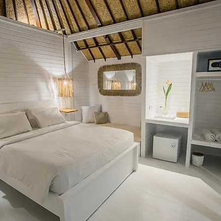 Stardust Villas Nusa Lembongan Exterior photo
